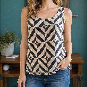 Ellen Tracy Black and Cream Geometric Blouse